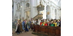 Aussendung der Sternsinger im Hohen Dom zu Fulda (Foto: Karl-Franz Thiede)